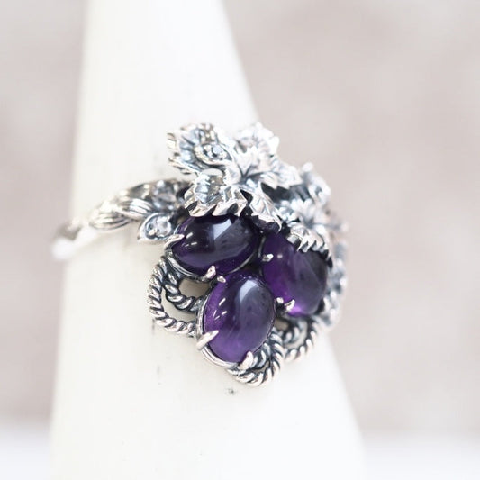 SV William Morris 葡萄戒指