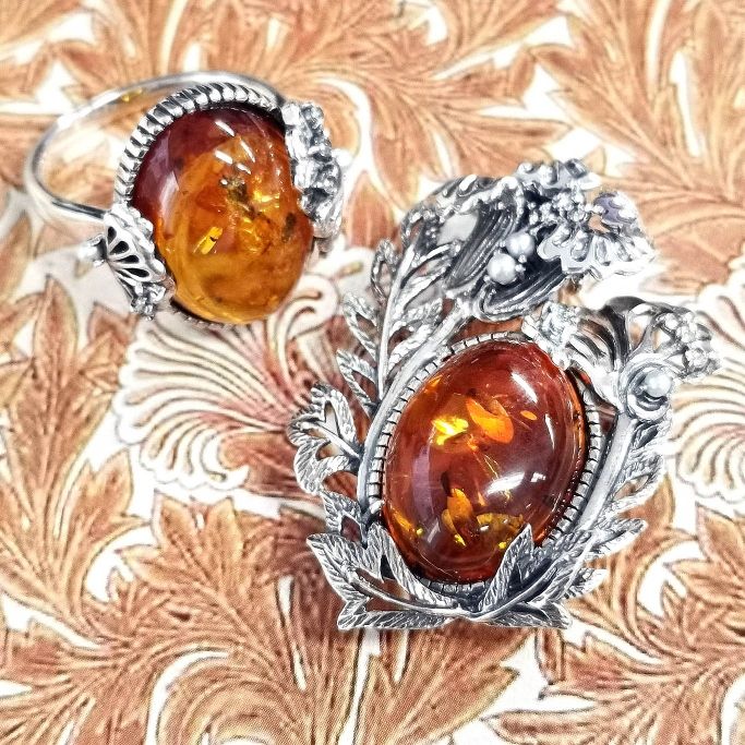 William Morris SV 琥珀郁金香戒指