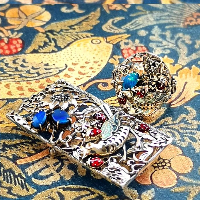 威廉莫里斯 SV 草莓小偷双层蛋白石戒指